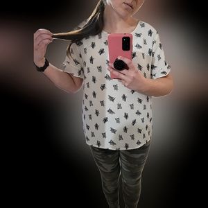 "Kaileigh" size: medium dandelion flower black and white blouse